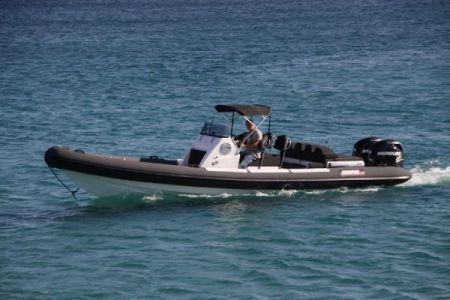 Φόρους για αυτοκίνητα, διακοπές στο Αιγαίο, σκάφη φέρνει η συμφωνία με τους δανειστές