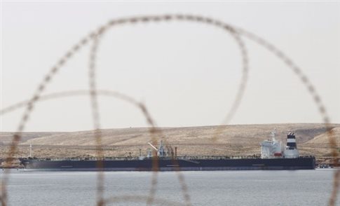 Τουρκικό πλοίο δέχθηκε πυρά στη Λιβύη-Νεκρό μέλος του πληρώματος