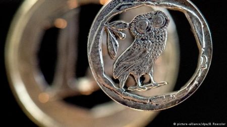 Deutsche Welle: Geuro και αλληλεγγύη στον ευρωπαϊκό τύπο