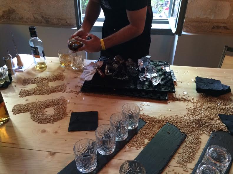 Eνα σκωτσέζικο malt στο Θησείο