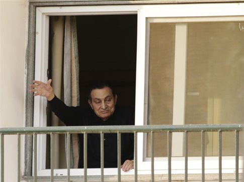 Αίγυπτος: Για το θάνατο διαδηλωτών το 2011 ξαναδικάζεται ο Μουμπάρακ