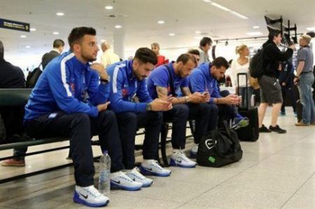 Πέταξε, τελικά, για Φερόες η Εθνική ομάδα ποδοσφαίρου