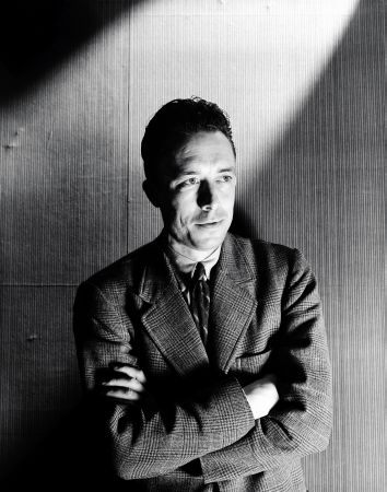 Συντροφιά με τον Αλμπέρ Καμί στο Αιγαίο