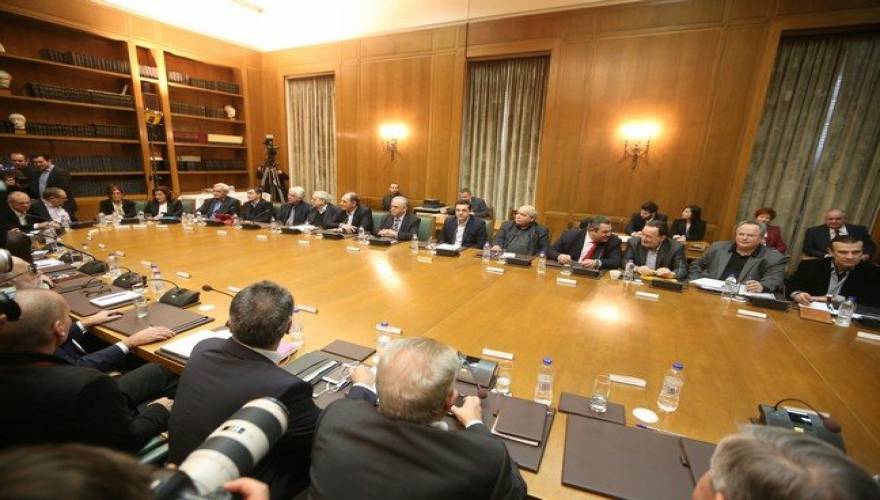 Πυρετός επαφών πριν από την κρίσιμη Σύνοδο Κορυφής – Συνεδρίασε το κυβερνητικό συμβούλιο στο Μέγαρο Μαξίμου