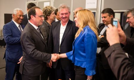 Ευρωπαίοι Σοσιαλιστές σε Φώφη: «Η κυβέρνηση σας θέλει να σωθεί;»