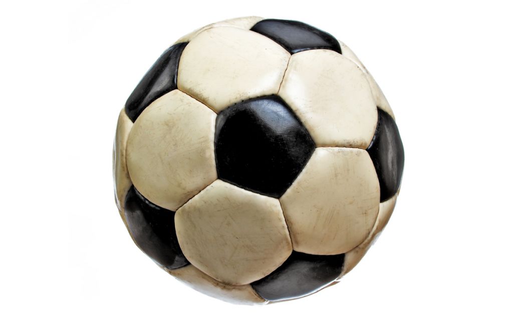 Τα λουκάνικα και η FIFA