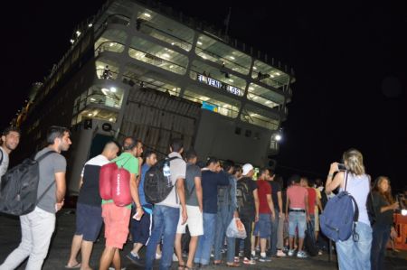 Κως: Τα ξημερώματα οι πρώτοι Σύροι στο «Ελευθέριος Βενιζέλος»