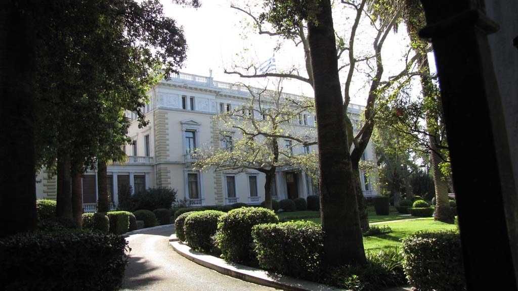 Ο Παυλόπουλος «αδειάζει» δις τη Ζωή Κωνσταντοπούλου για τα περί ακυρότητας των διερυνητικών εντολών