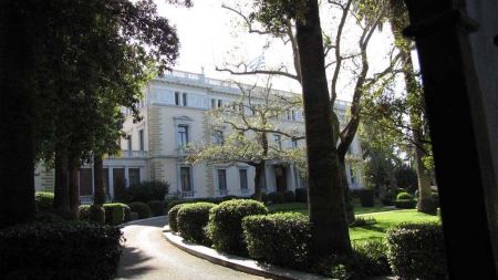 Ο Παυλόπουλος «αδειάζει» δις τη Ζωή Κωνσταντοπούλου για τα περί ακυρότητας των διερυνητικών εντολών