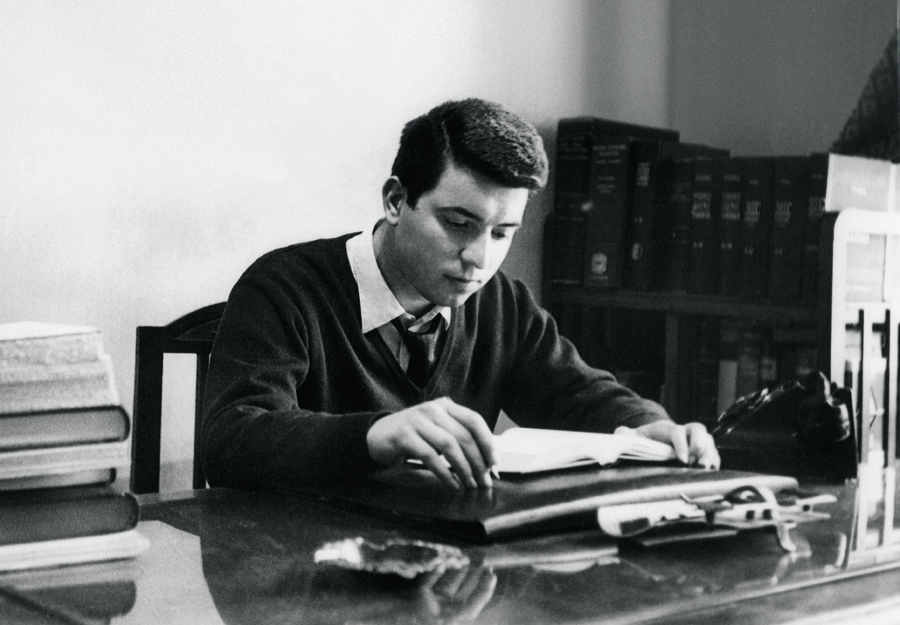 Ο μαθητής Γεώργιος Μπαμπινιώτης