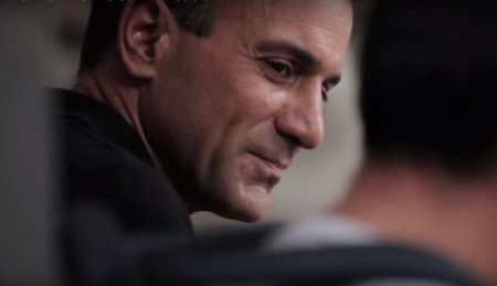 Νέο σποτ της ΛΑΕ: O Λαπαβίτσας γίνεται… Θεοδωράκης