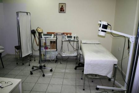 Ο Δήμος Παρισιού στέλνει φάρμακα στην Αθήνα