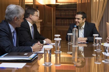 «Πάγος» από Ντομπρόφσκις μετά την φιέστα με τον Ολάντ