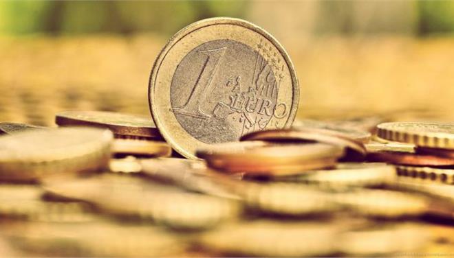 ΚΕΠΕ: Στο 0,3% «βλέπει» την ύφεση το 2015