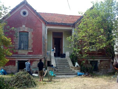 Έκρηξη στην υπό κατάληψη «Έπαυλη Κούβελου» στο Μαρούσι