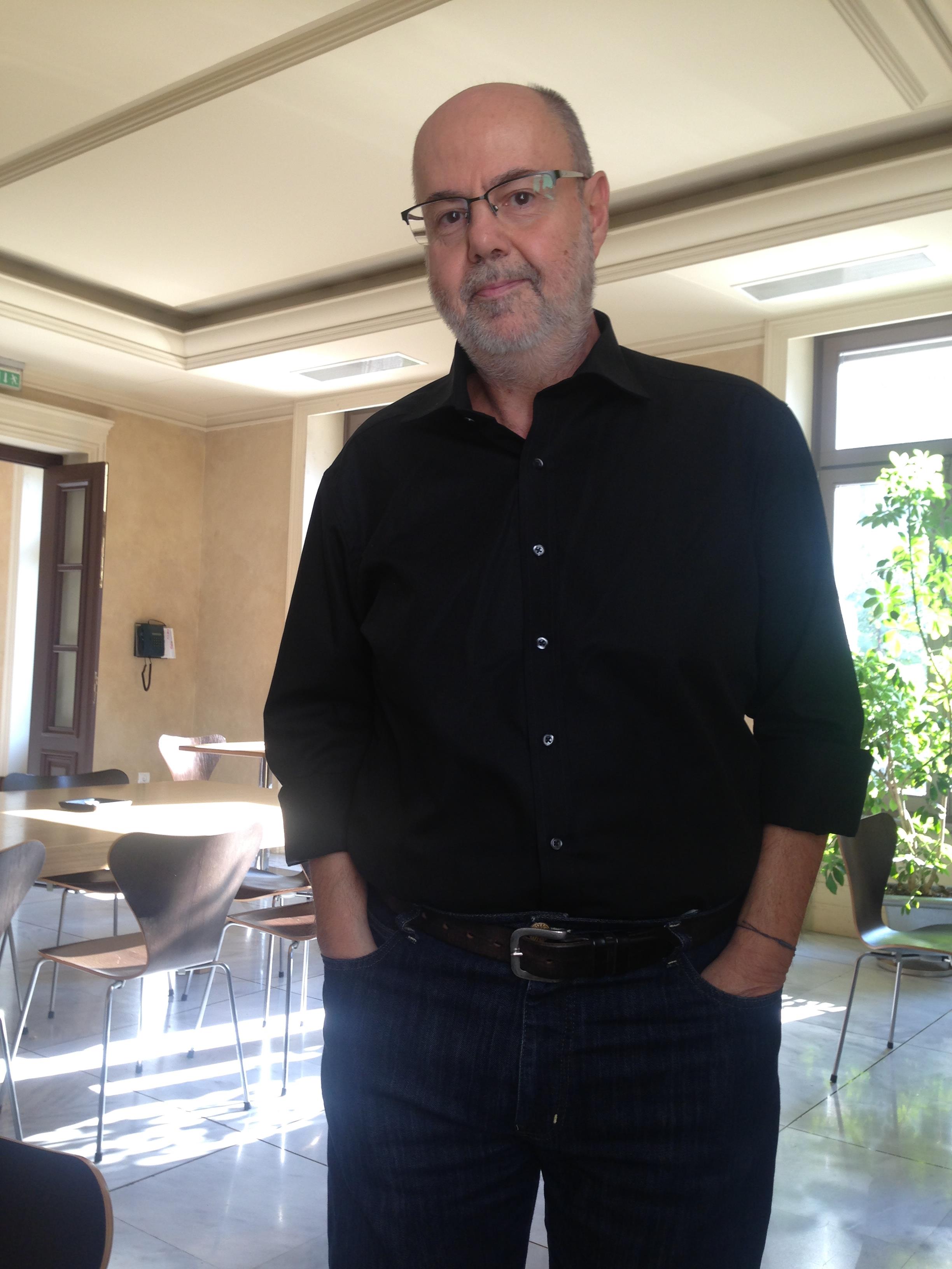 Γιάννης Χουβαρδάς: «Βλέπω τον κόσμο να στενεύει»