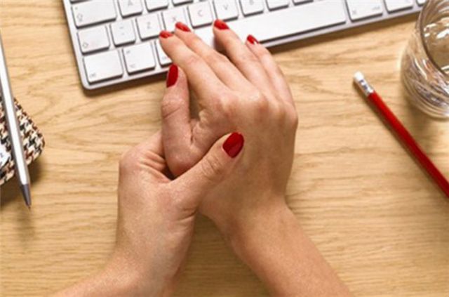 Εξέταση αίματος προβλέπει έγκαιρα την ρευματοειδή αρθρίτιδα