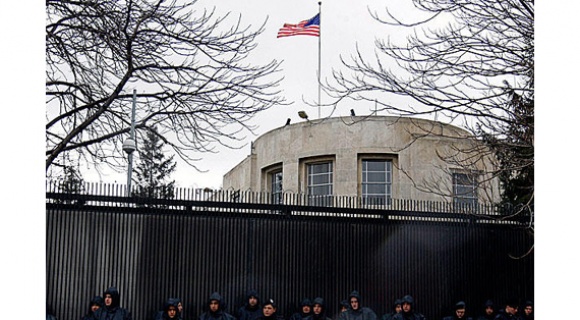 Εκλεισε η πρεσβεία των ΗΠΑ στην Αγκυρα λόγω «απειλών ασφαλείας» | tovima.gr