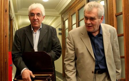 Σκληρή απάντηση Παρασκευόπουλου – Παπαγγελόπουλου στους εισαγγελείς