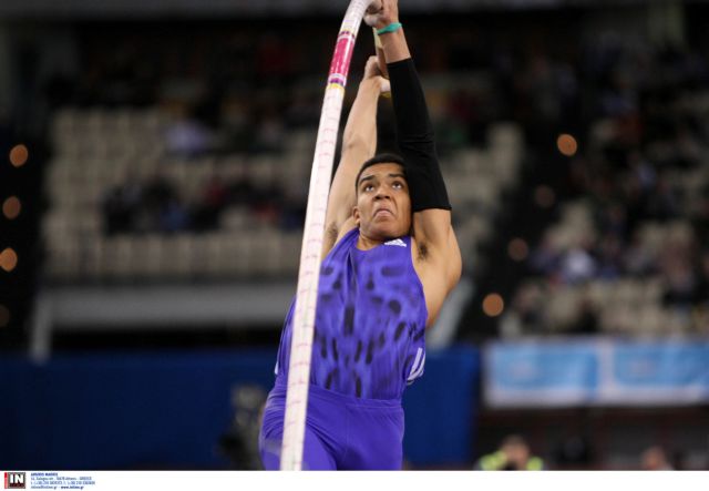 Παγκόσμιο ρεκόρ παίδων στο επί κοντώ πέτυχε ο Καραλής με 5.55μ.