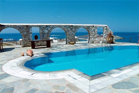 Ιδιοκτήτες πισίνων: Ζητούν εκλογίκευση του φορολογικού καθεστώς