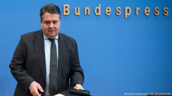 Γκάμπριελ: Δεν θα αφήσουμε την Ελλάδα να πνιγεί στους πρόσφυγες