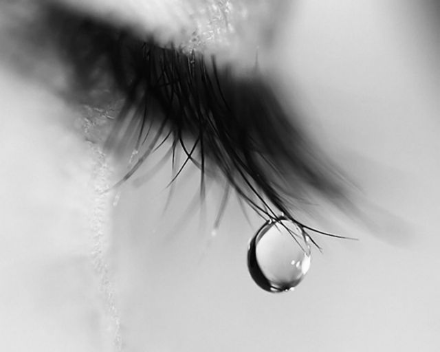 Κάθε δάκρυ έχει δικό του εσωτερικό κόσμο. Δείτε τον!