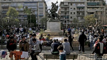 Γερμανικά ΜΜΕ: Αλλαγή ρόλων μεταξύ Βερολίνου-Αθήνας