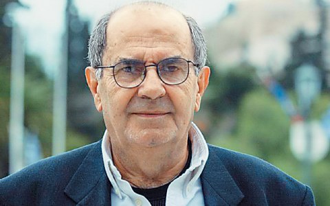 Πέθανε ο Κώστας Κουτσομύτης