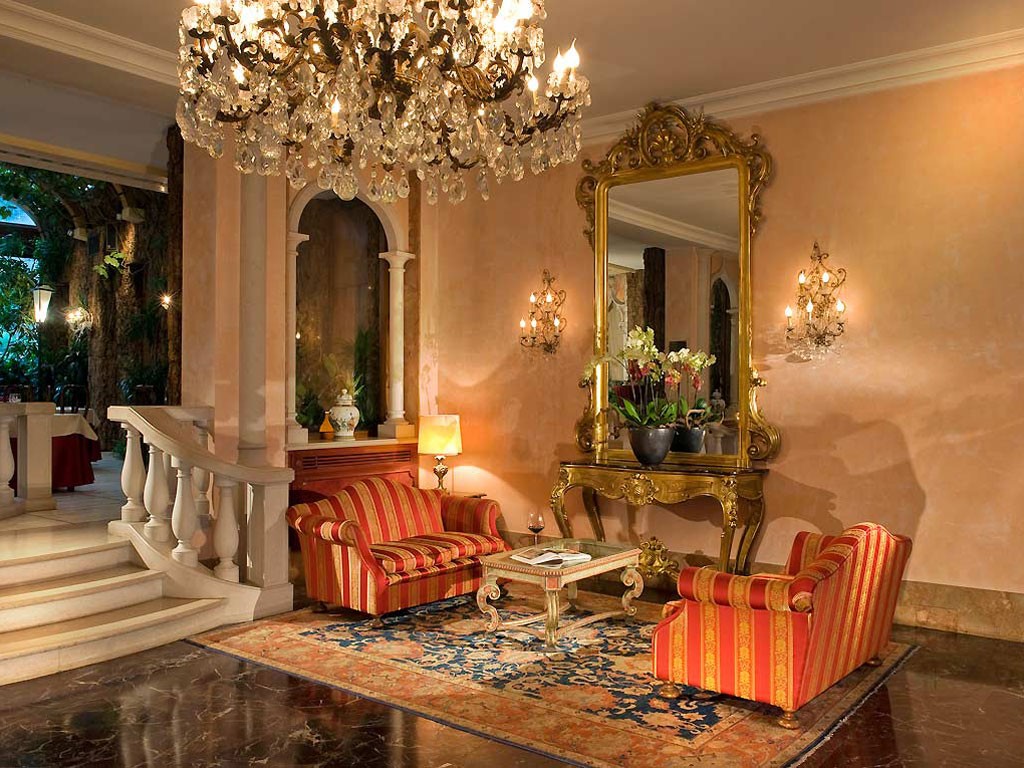 Βελούδινες ιστορίες