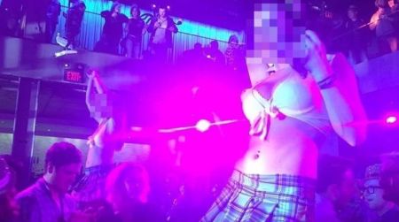 Microsoft: Ζητά συγνώμη για το πάρτι με στρίπερ ντυμένες μαθήτριες