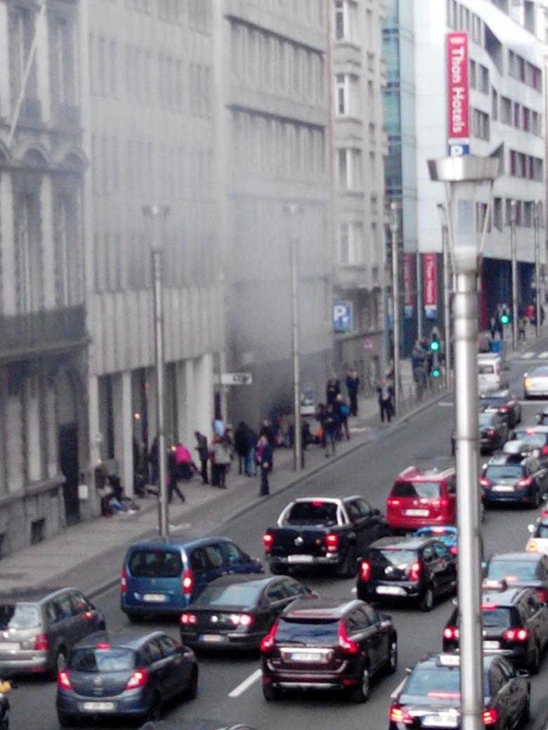 Επέστρεψε ο τρόμος στην Ευρώπη: Εκρήξεις στους σταθμούς Αρτ-Λουά, Μαλμπέκ και Σούμαν με 20 νεκρούς και πολλούς τραυματίες στις Βρυξέλλες – Εκλεισε το μετρό