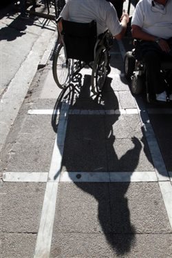 Εξάμηνη παράταση για την καταβολή των αναπηρικών συντάξεων