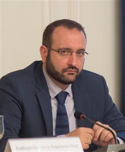 ΟΕΕ: Παράταση προθεσμίας για αιτήσεις στο πρόγραμμα ΕΣΠΑ για πτυχιούχους