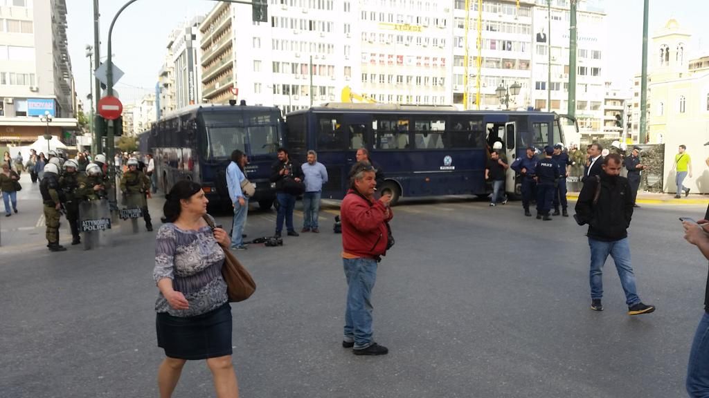 Επεισόδια στον Πειραιά μεταξύ μελών της ΧΑ και αριστεριστών