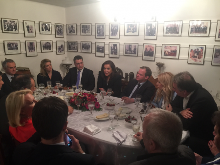 Ν.Δ.: Νέα συμμαχία στον χάρτη της κεντροδεξιάς παράταξης – μαζί  Μητσοτάκηδες – Καραμανλήδες