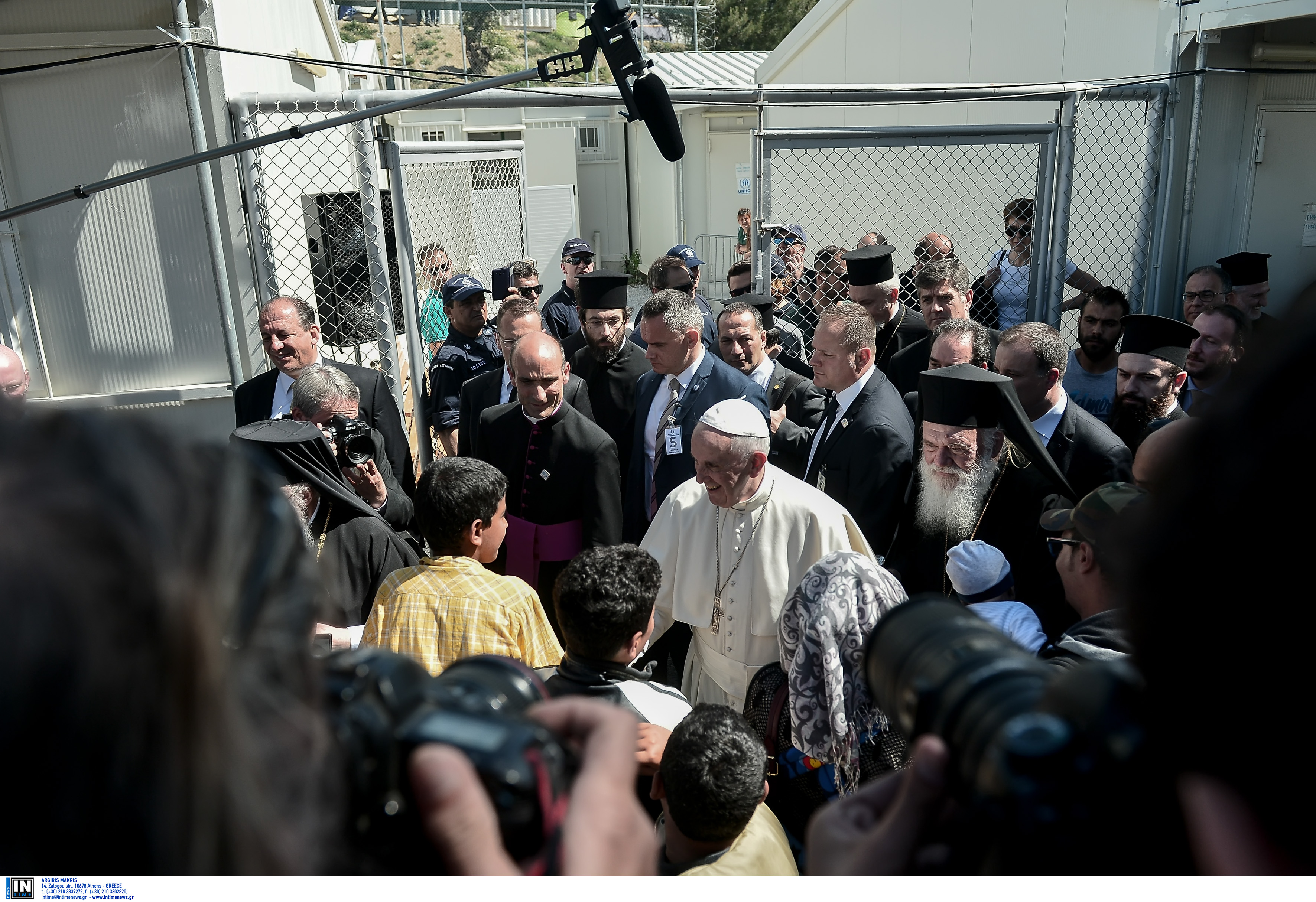 Οι πρόσφυγες ενώνουν τους Χριστιανούς