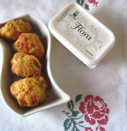 Τεμπέλικα τυροπιτάκια