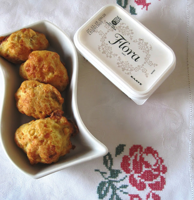 Τεμπέλικα τυροπιτάκια