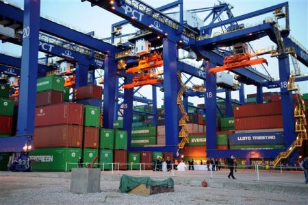 Μείωση κατά 23,7% στο έλλειμμα εμπορικού ισοζυγίου τον Μάρτιο