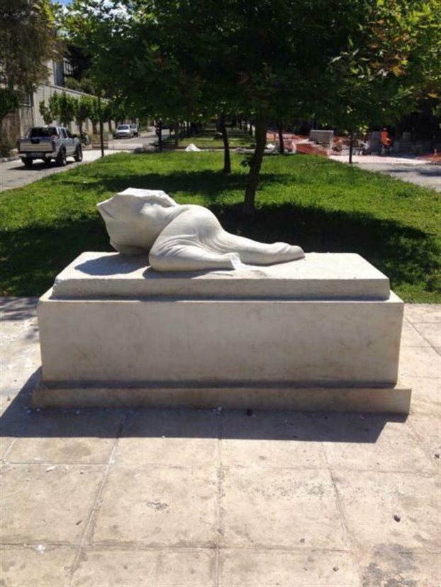 Στα εργαστήρια του Δήμου Αθηναίων για συντήρηση το άγαλμα «Βόρειος Ήπειρος»