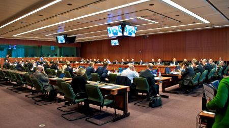 Στο Eurogroup την Τρίτη κρίνεται το κλείσιμο της αξιολόγησης και η επικύρωση της δόσης