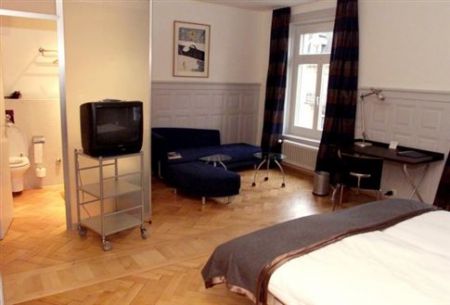 Πτώση στον τομέα παροχής καταλύματος-εστίασης το α’ 3μηνο 2016