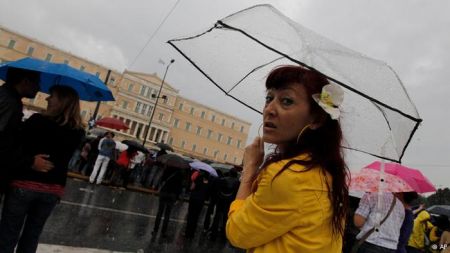 Γερμανικά ΜΜΕ: Ενόψει θερμού φθινοπώρου λόγω Ελλάδας;