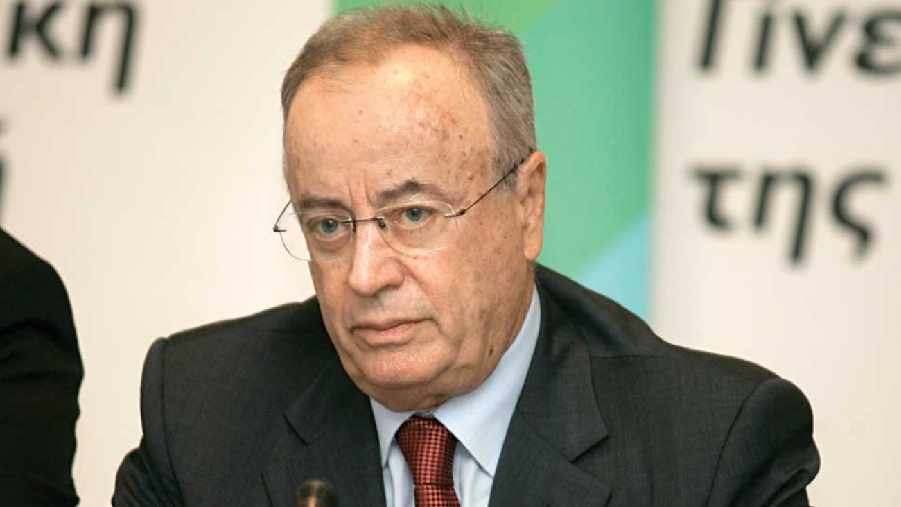 B. Kοντογιαννόπουλος: Προτείνει αυτοδιάλυση των κομμάτων και σχηματισμό κυβέρνησης Εθνικής Ευθύνης