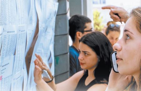 Με 19.000 μόρια γιατρός και 9.500 δάσκαλος