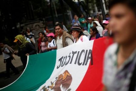 Και η πρεσβεία του Μεξικού στο στόχαστρο του «Ρουβίκωνα»