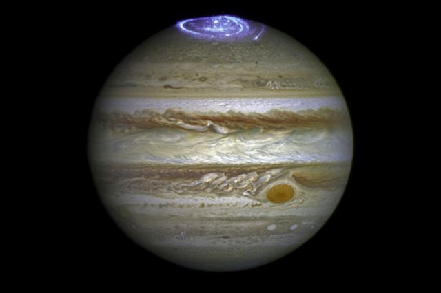 Με «πυροτεχνήματα» υποδέχεται ο Δίας το σκάφος Juno