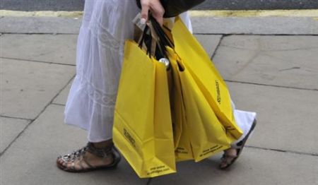 Βουτιά της καταναλωτικής εμπιστοσύνης στη Βρετανία