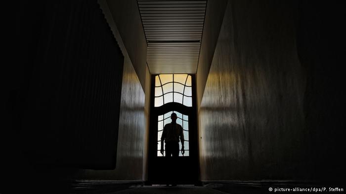 Deutsche Welle: Η κατάθλιψη δεν αποτελεί λόγο επιθέσεων